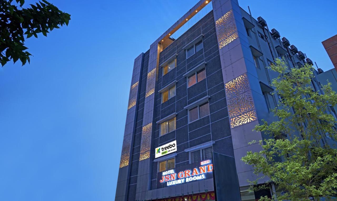Treebo Trend Jsn Grand Vijayawāda Exterior foto