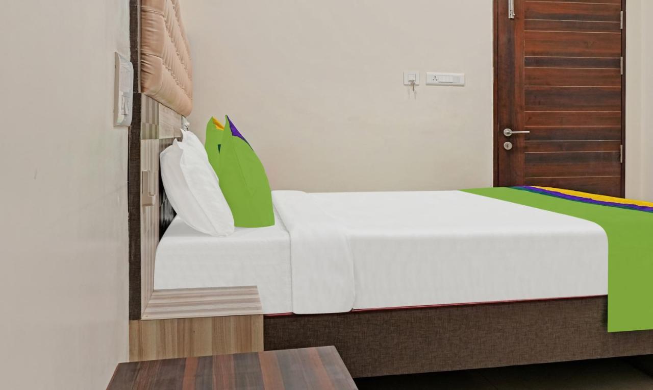 Treebo Trend Jsn Grand Vijayawāda Exterior foto